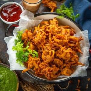 Pyaaz Pakoda